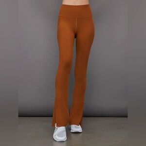 Carbon 38 Split Legging